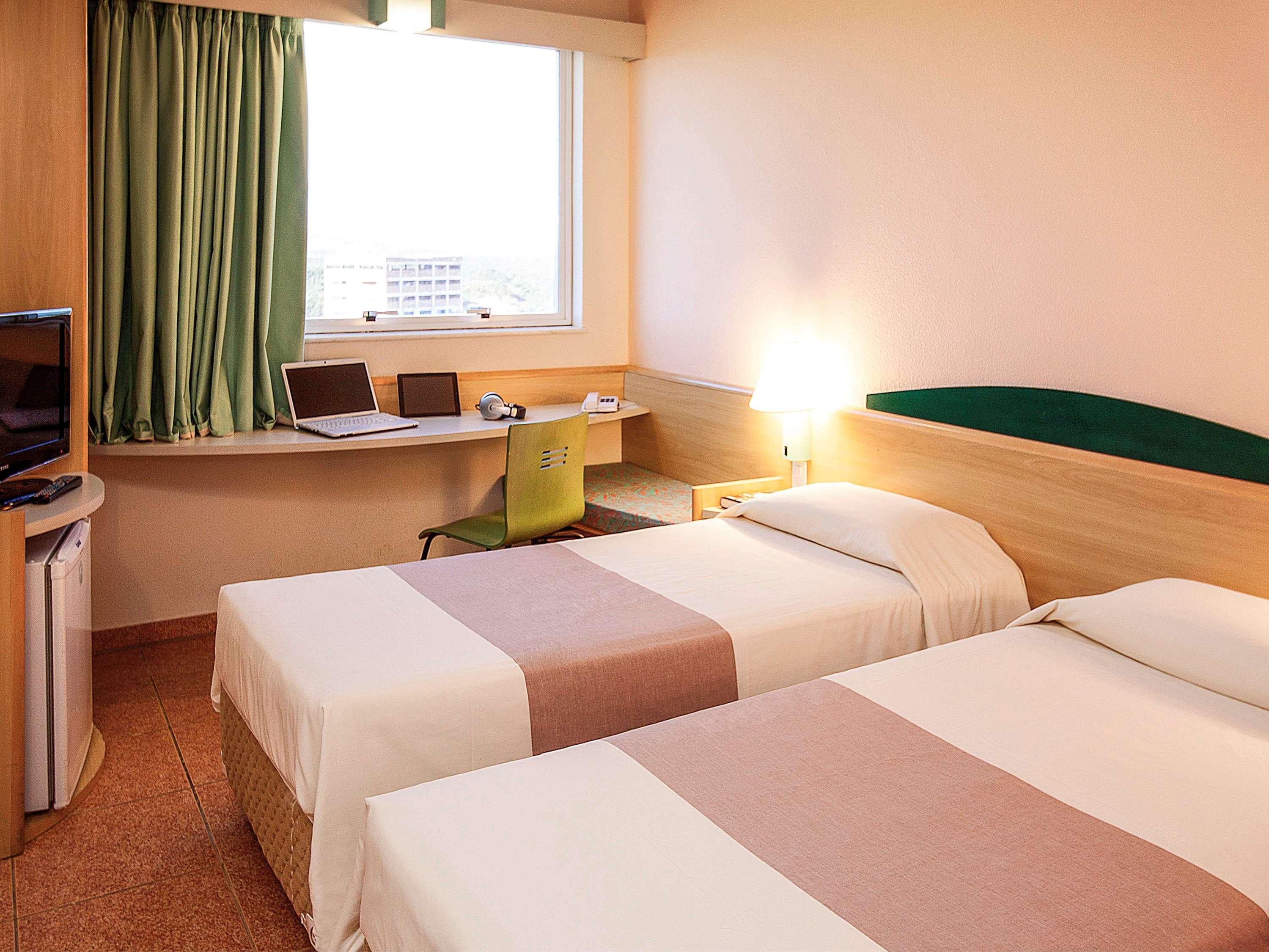 Ibis Vitoria Aeroporto Hotel Carapina Екстериор снимка