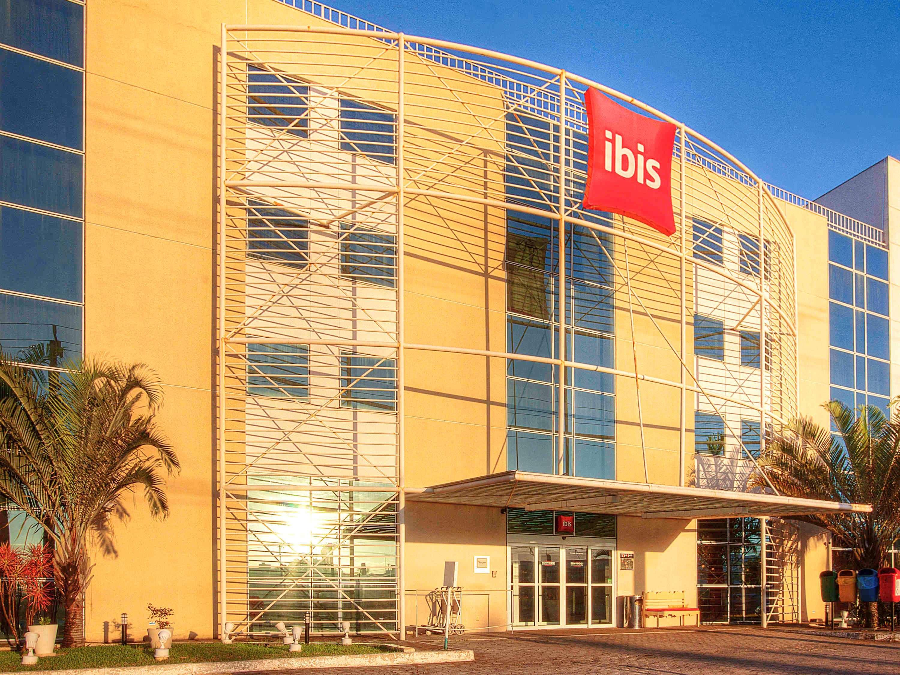 Ibis Vitoria Aeroporto Hotel Carapina Екстериор снимка
