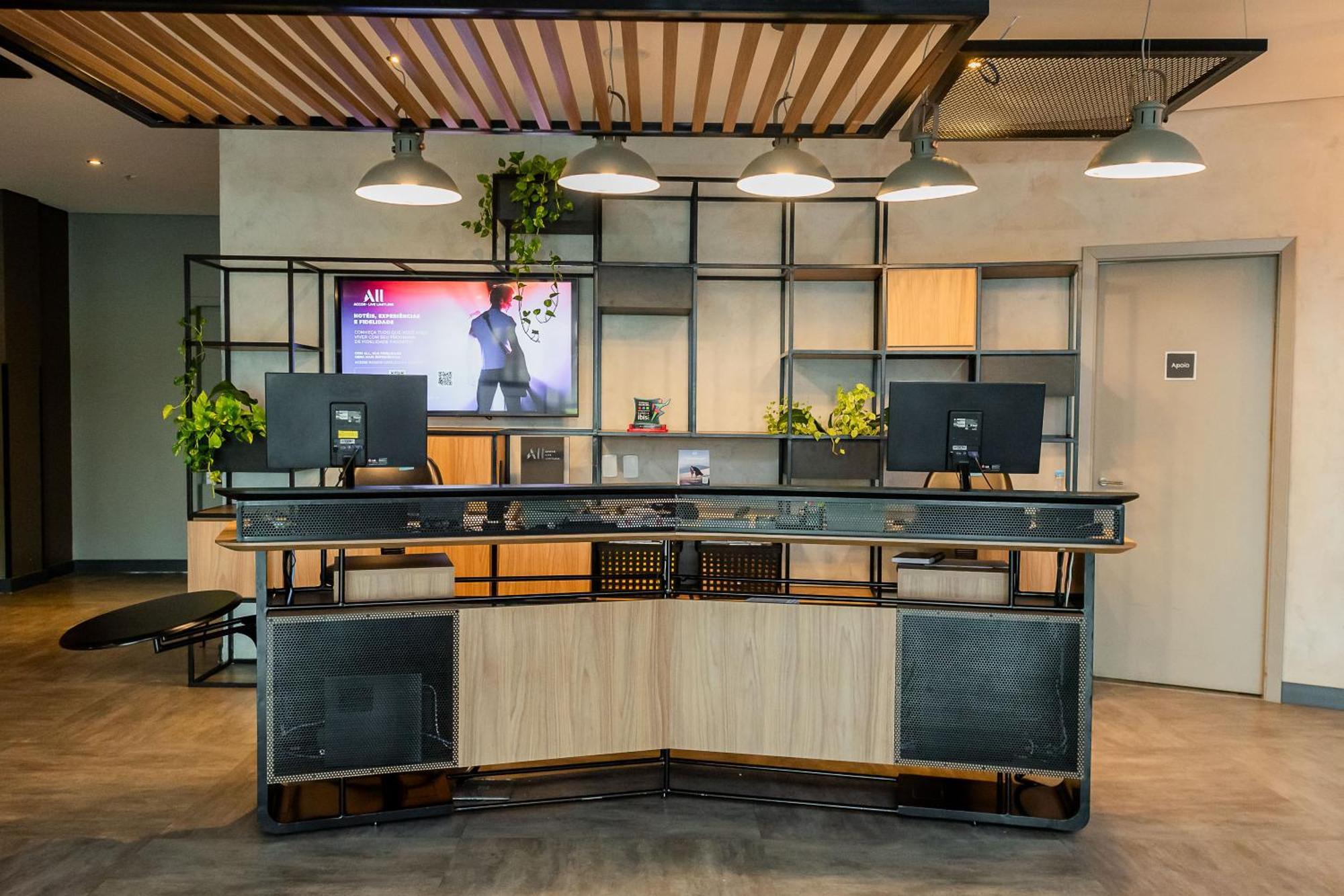 Ibis Vitoria Aeroporto Hotel Carapina Екстериор снимка