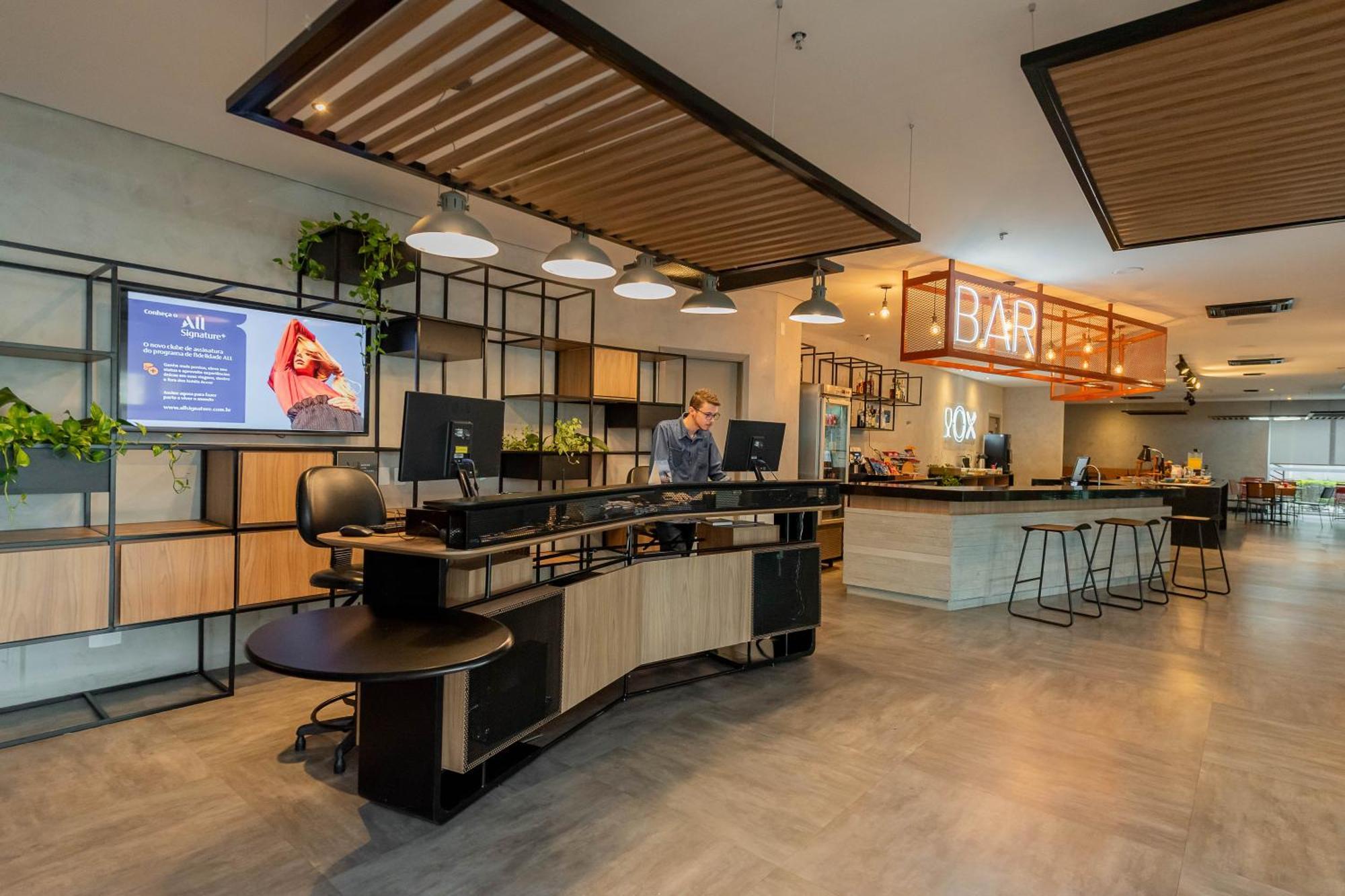 Ibis Vitoria Aeroporto Hotel Carapina Екстериор снимка